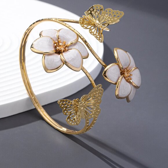 3/$35 Gold Tone White Flower Butterfly Cuff Bracelet Statement Floral Jewelry - Picture 5 of 6
